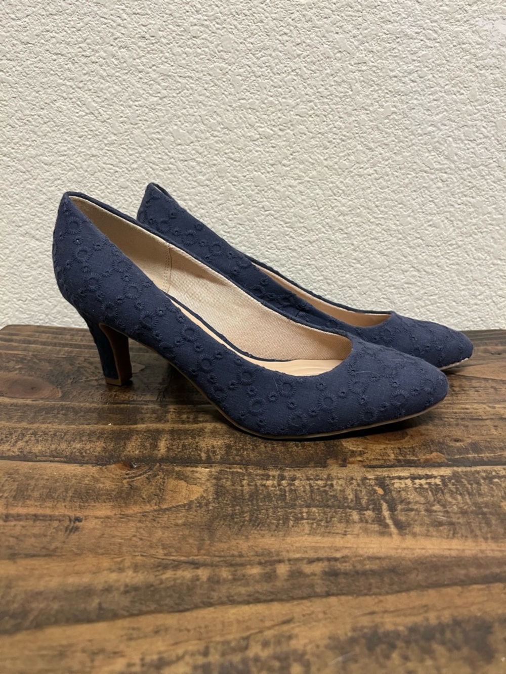 Kelly & Katie Genna Pump - Textured Navy Twill - Brand New No Box Sz 10
